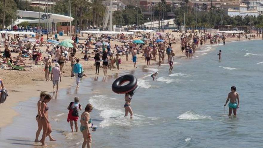 Una bolsa de aire del Sahara trae el primer fin de semana «tórrido»