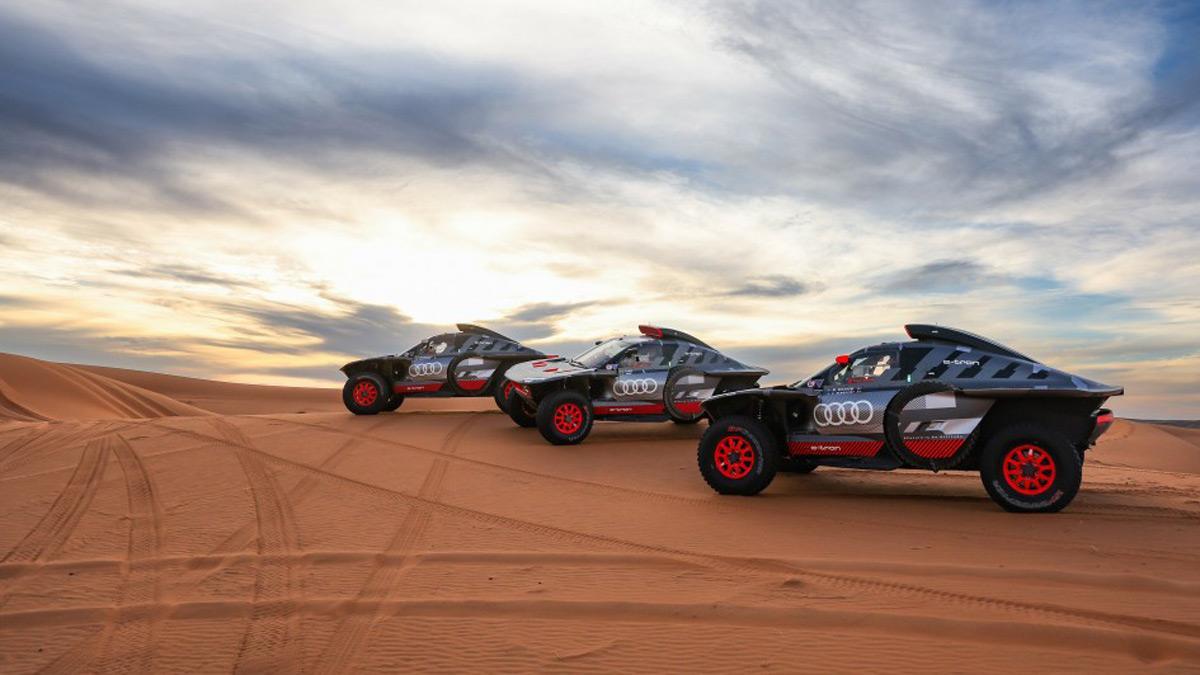 Los tres coches de Audi en el Dakar 2024