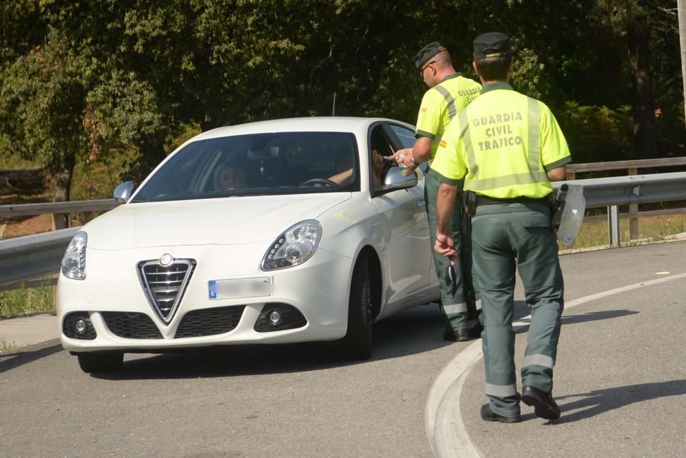 Más de 200 conductores pillados ebrios en Galicia en un fin de semana -Pontevedra lidera el ranking de automovilistas sosprendidos con una copa de más