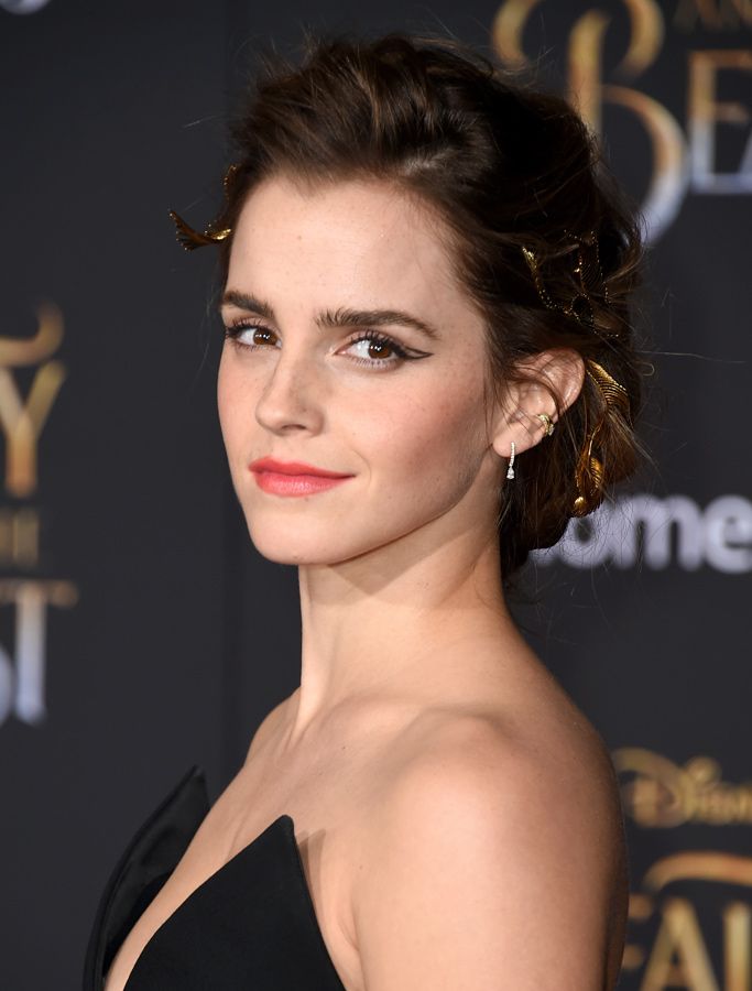 Eyeliner triunfador: Emma Watson se atreve con el diseño vacío