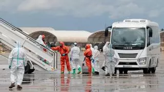 En directo | Hantavirus, última hora del crucero 'MV Hondius' en Canarias: el avión con los españoles evacuados aterriza en Madrid
