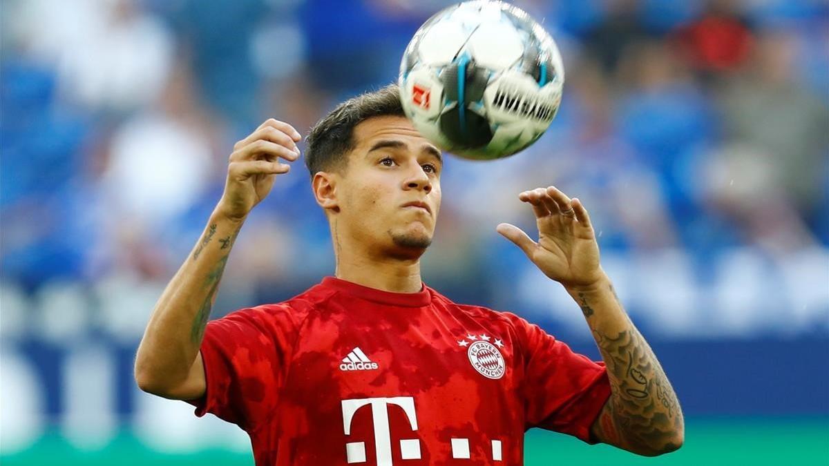 Coutinho controla un balón en el partido de su debut con el Bayern.