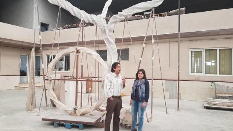 Alzira dedicará una escultura de bronce a las fallas