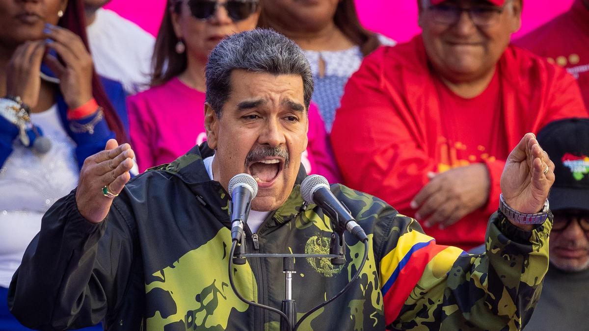 Nicolás Maduro asegura que seguirá gobernando Venezuela &quot;con el apoyo del pueblo&quot;.