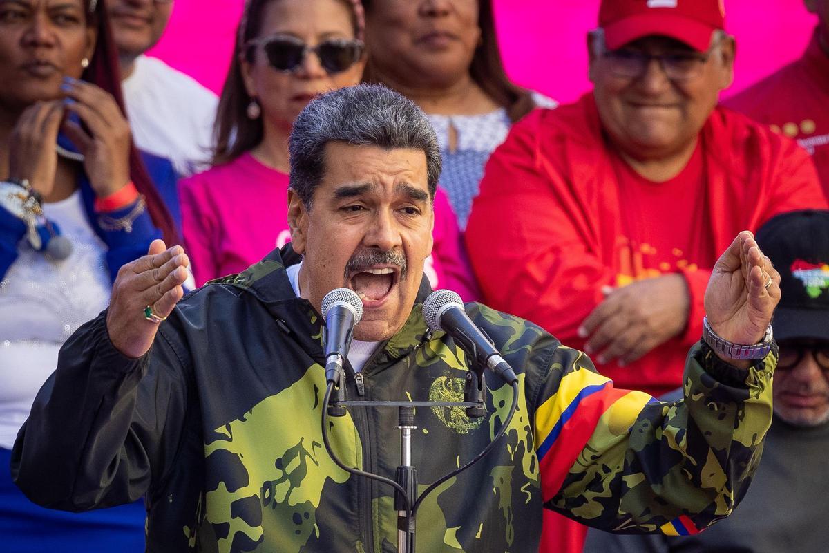 Maduro entra en campanya sense esperar l’oposició