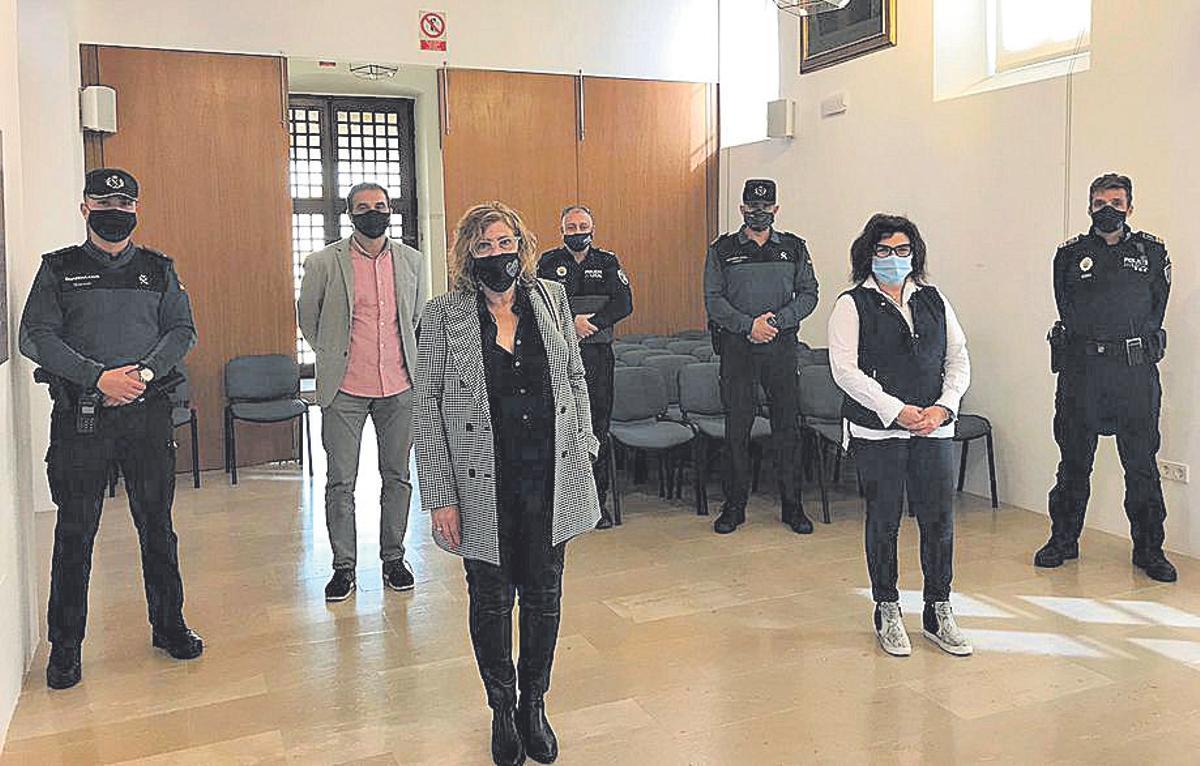 Imagen de la reunión de representantes de Pollença y Alcúdia.