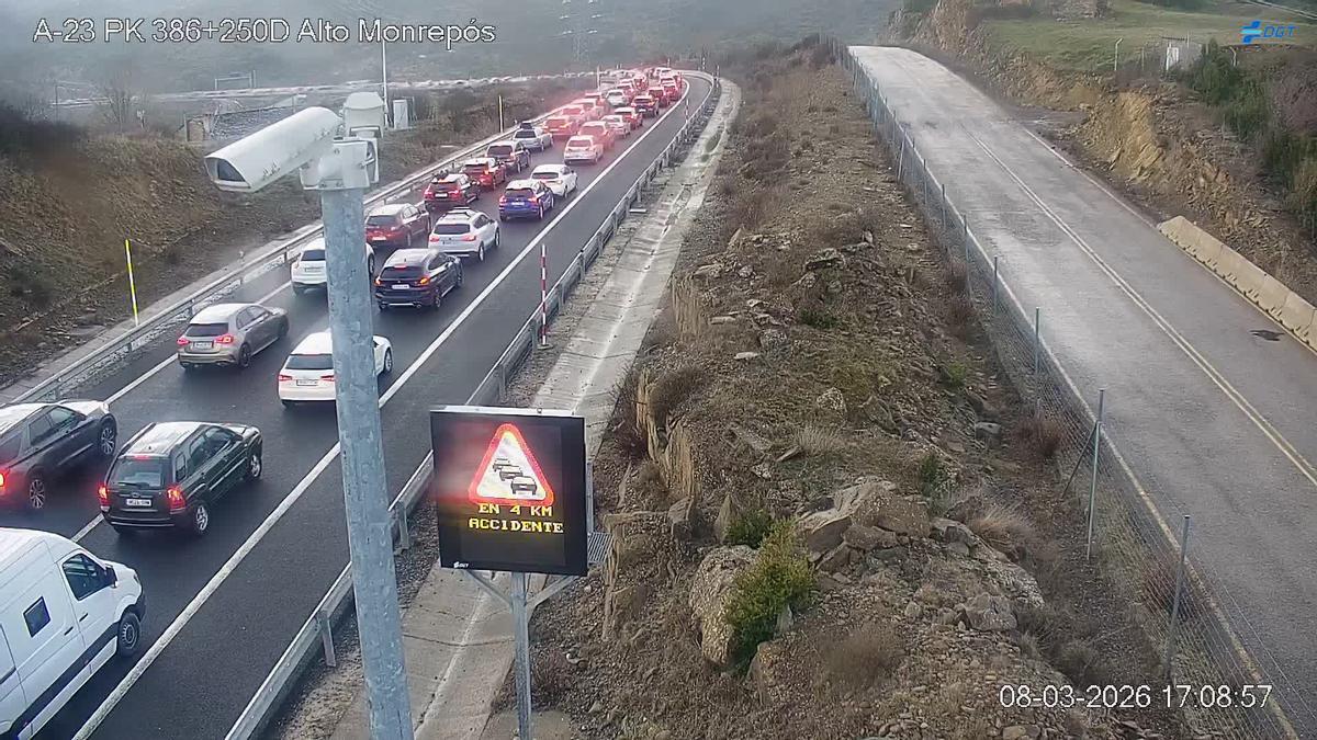 El atasco en las cámaras de vigilancia de la DGT.