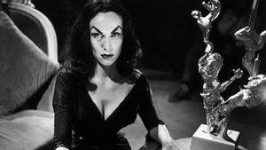 Maila Nurmi, en ’El show de Vampira’. 