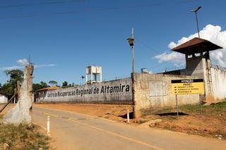 Reina el caos en la cárcel brasileña de Altamira tras la muerte de 57 presos