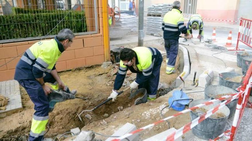 El consistorio elimina barreras arquitectónicas para los mayores