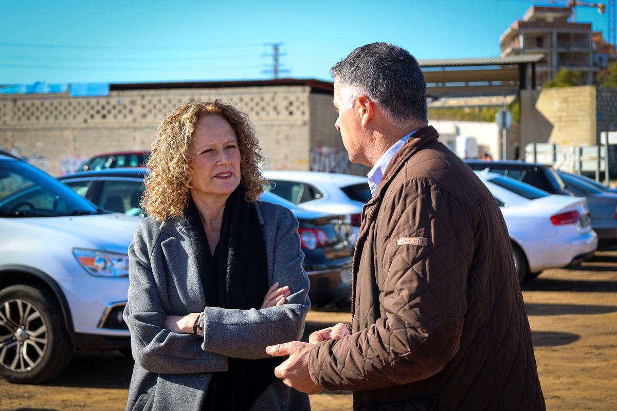 Folgado y Gozalvo en los terrenos para el tanque de tormentas en Torrent.