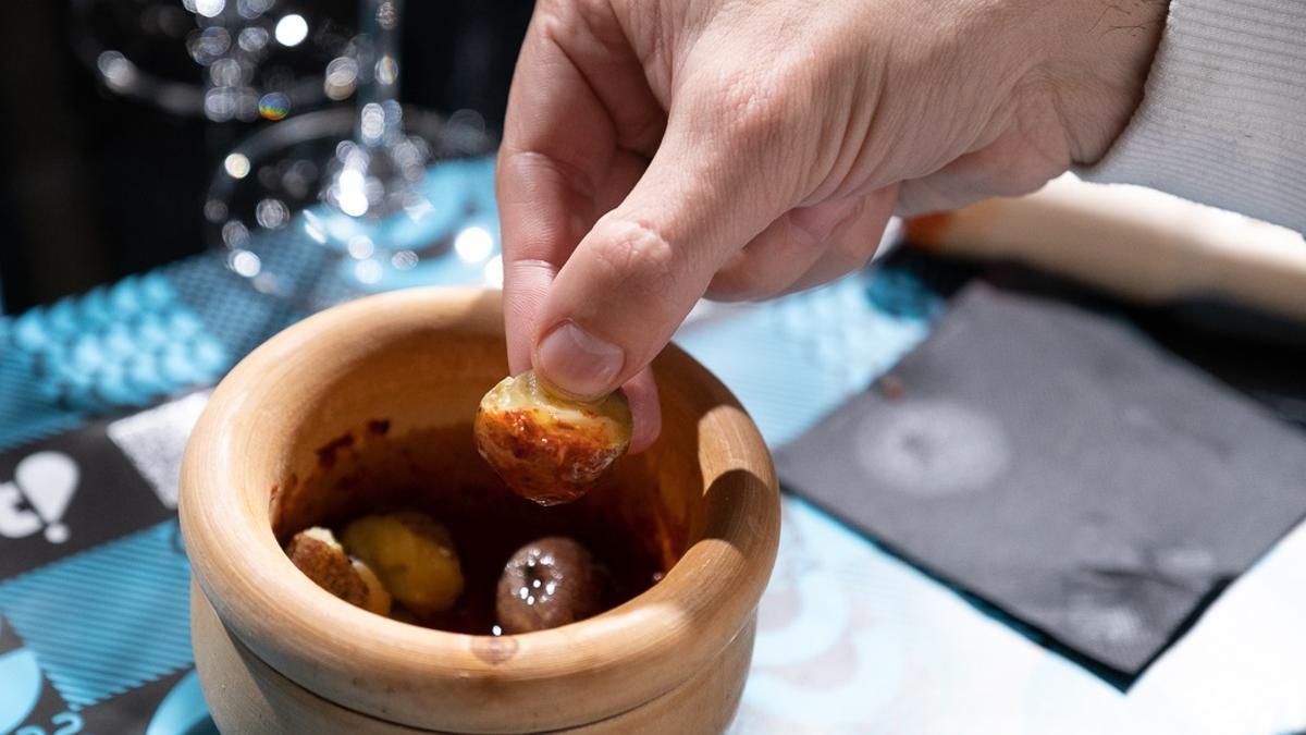 Degustación de papa de Tenerife en 'San Sebastian Gastronomika'.