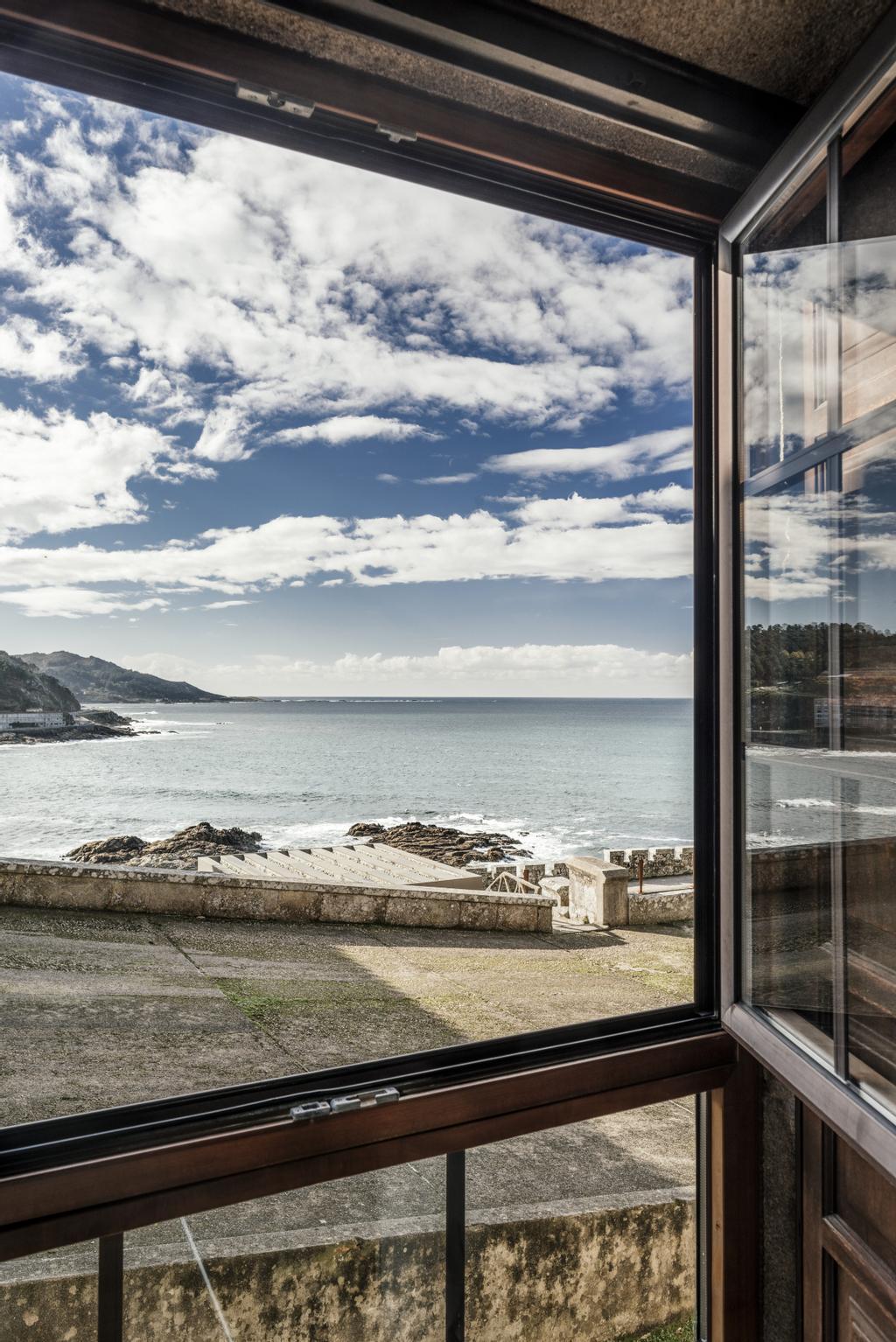 Vistas desde una de las habitaciones del parador de Baiona.