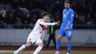 Güler encarrila la victoria de Turquía con un gol a dos minutos del final