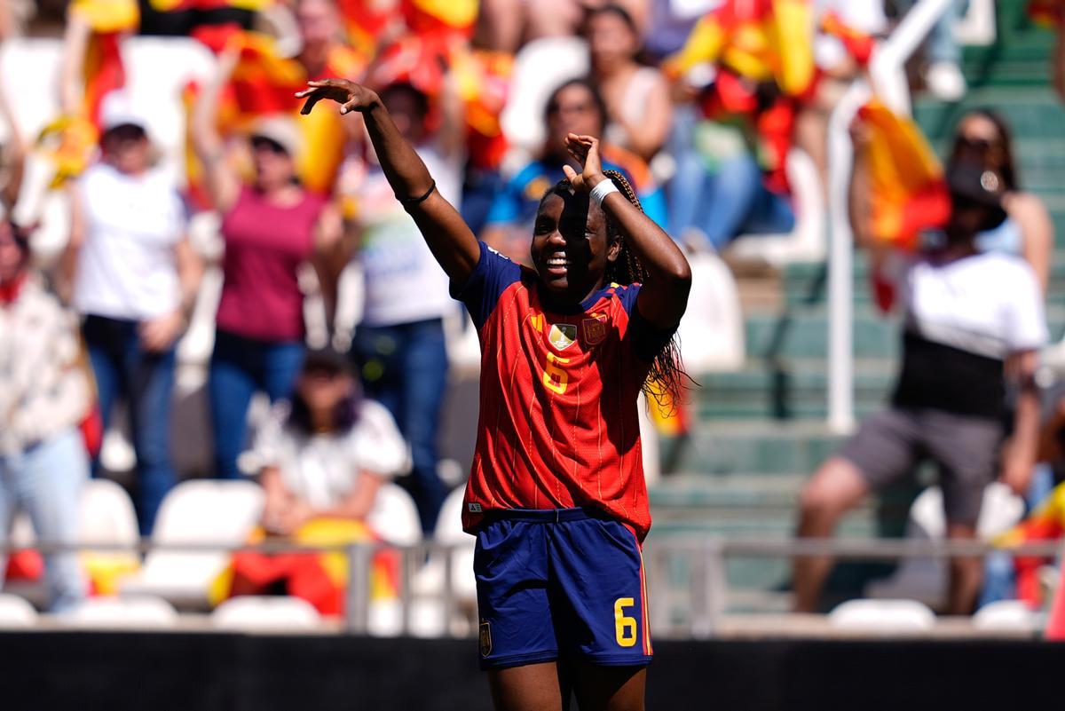 Partido de clasificación para la Copa Mundial Femenino entre España y Ucrania, en imagenes.