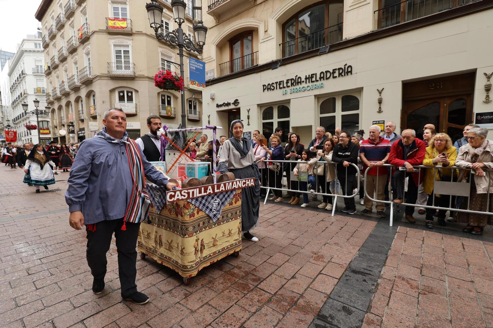 La Ofrenda de Frutos brilla un año más por el centro de Zaragoza