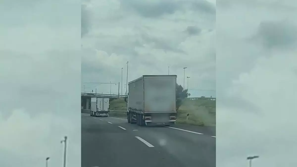 Un camionero borracho, detenido en Lleida tras recorrer varios kilómetros por el arcén de forma temeraria