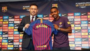 zentauroepp44456908 deportes  malcom y josep maria bartomeu en la firma del cont180726232358