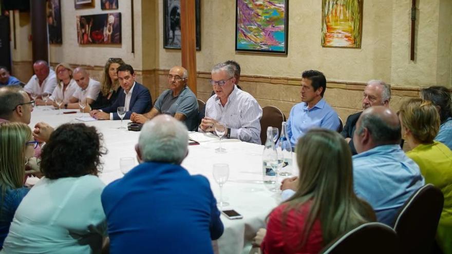 Alberto Garre impulsa la constitución de la Plataforma Cívica de la Región de Murcia.