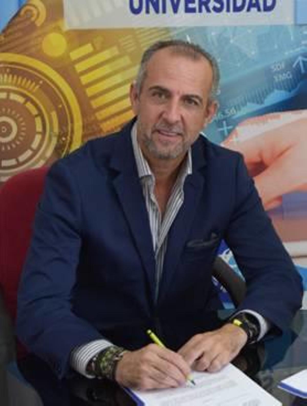 Los candidatos se dejan querer