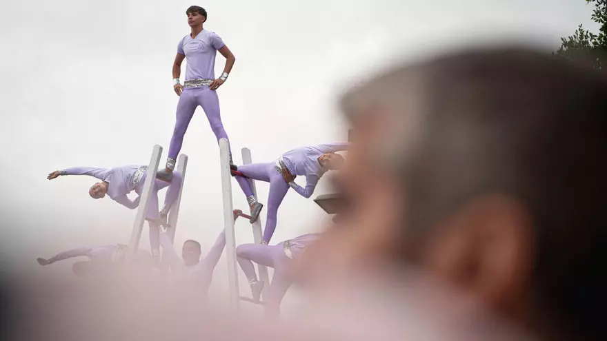 Las Danzas de los Acróbatas (II)