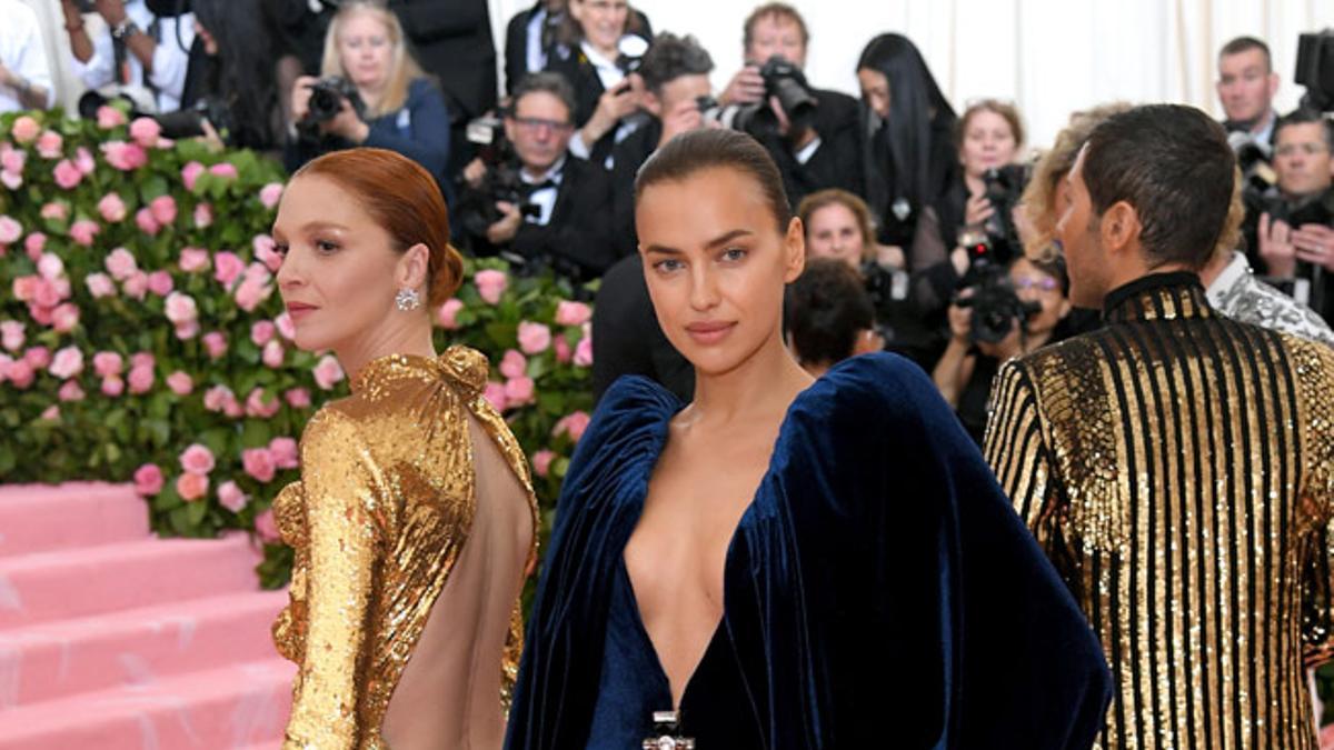 Irina Shayk deslumbra con cara lavada en la gala MET 2019