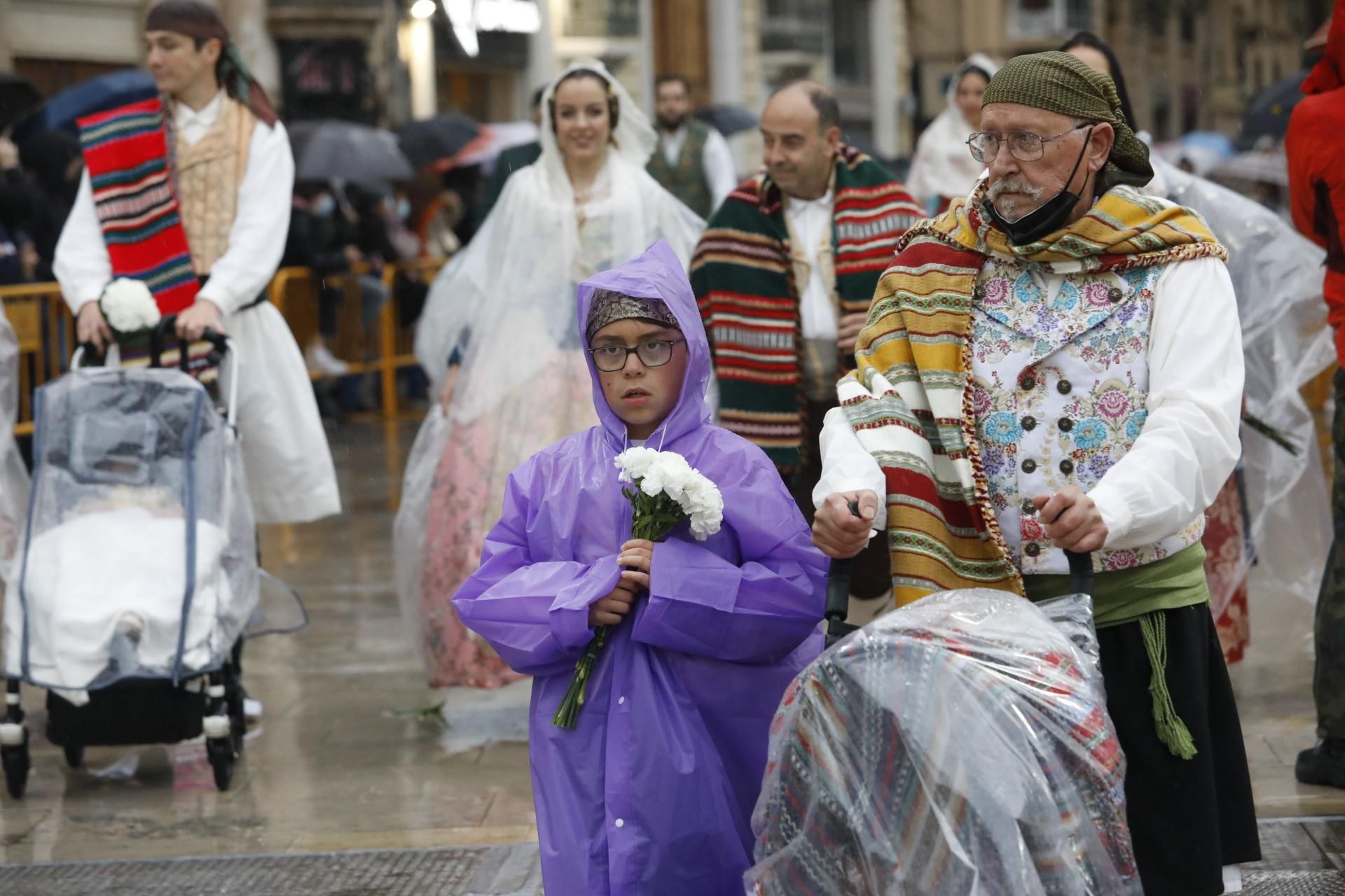 Búscate en el primer día de ofrenda por la calle Quart (entre las 18:00 a las 19:00 horas)