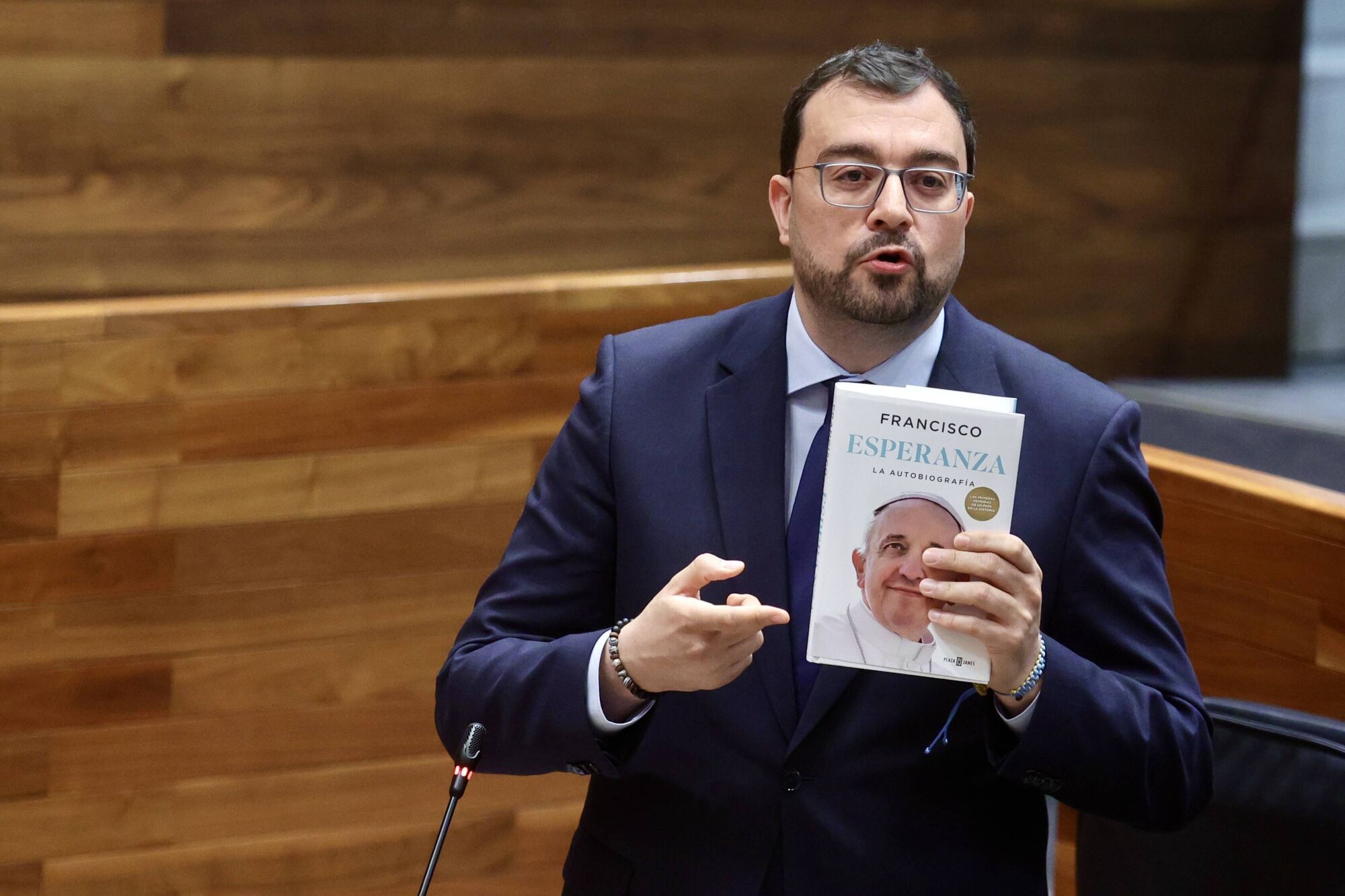Así fue la sesión de control al Gobierno en la Junta del Principado