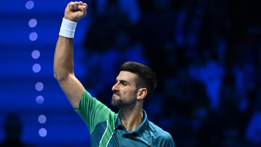 Djokovic impone su ley ante Alcaraz y jugará la final del Masters ante Sinner
