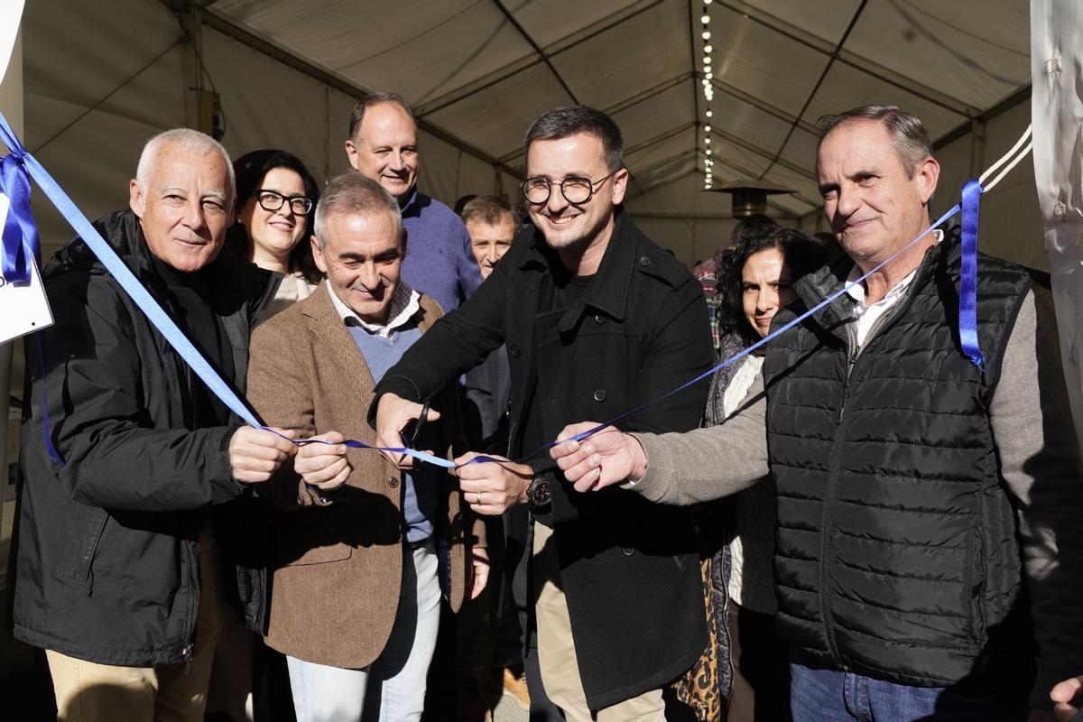 Barrachina, en la inauguración de la Feria de la Trufa Negra Villa de El Toro.