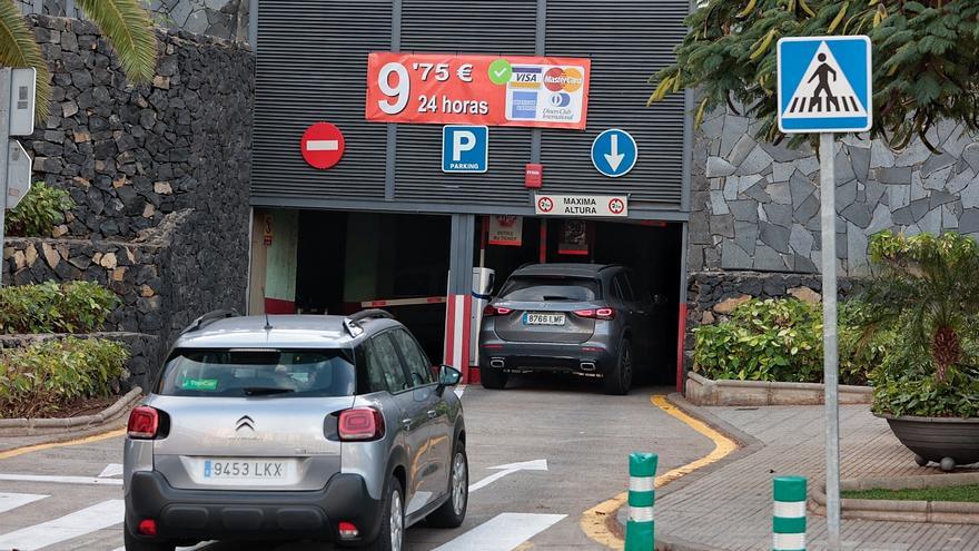 Santa Cruz de Tenerife detecta incumplimientos  en las tarifas de los ‘parking’ públicos