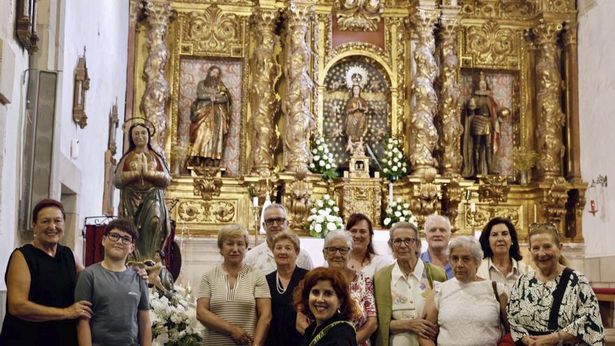 El santuario de Contrueces se pone guapo para su día grande: "Queda más vistoso"