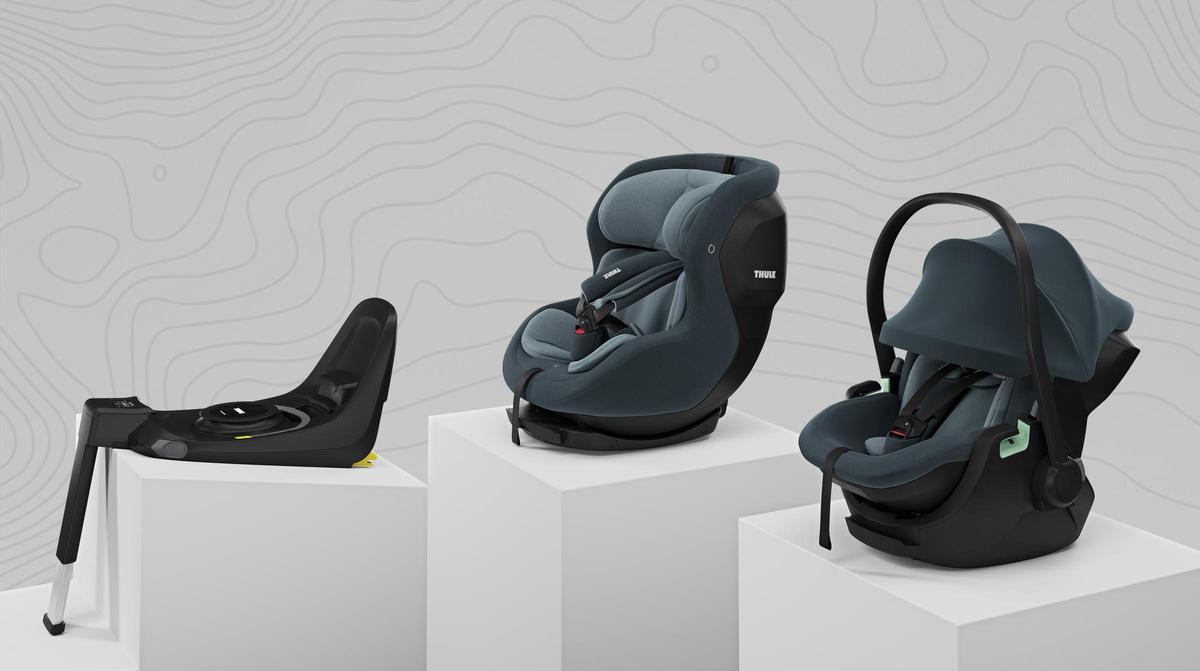 Thule Car Seats LineUp ISO Blue
