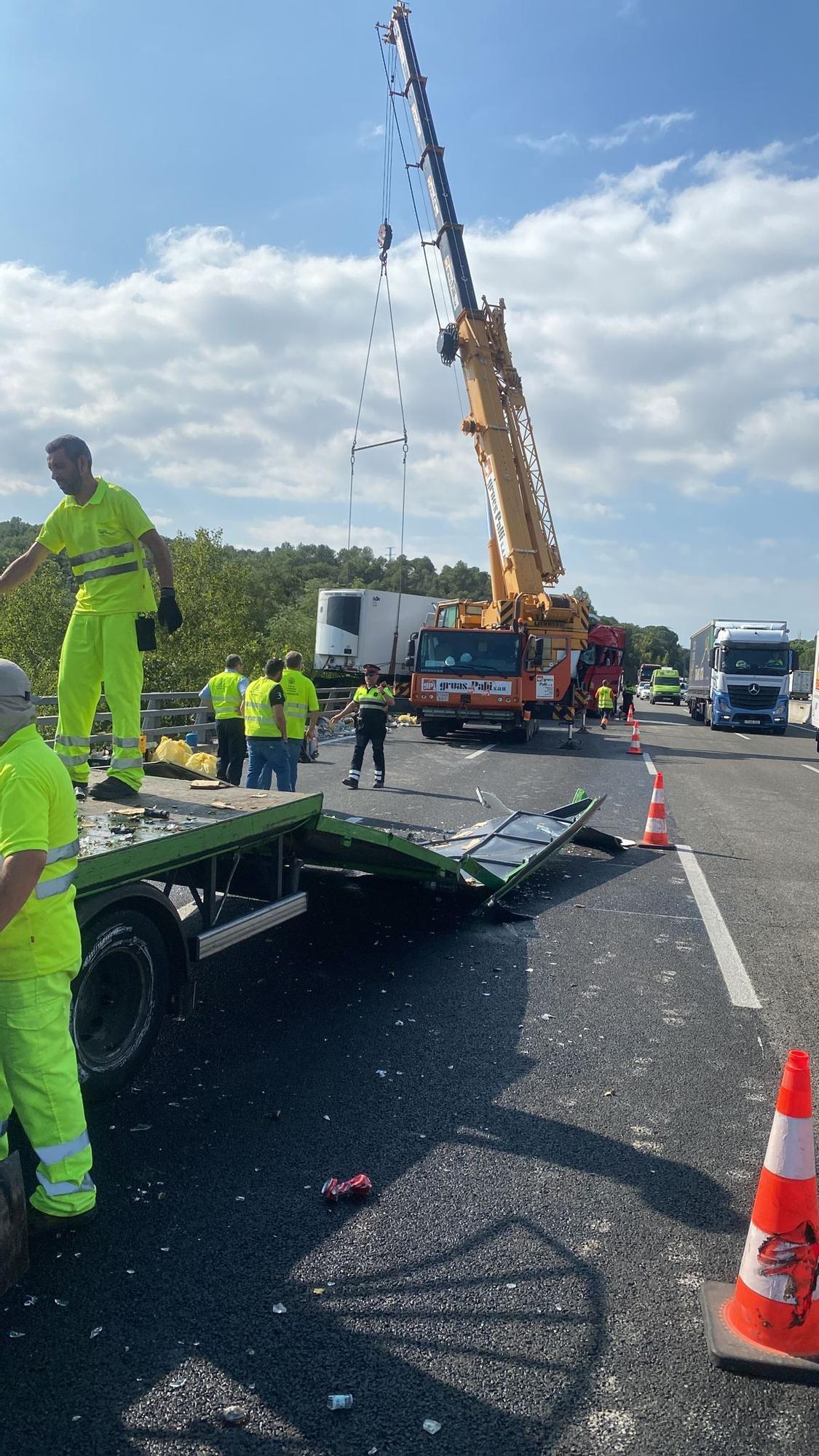 Accident de trànsit a l'AP-7 a Sarrià de Ter