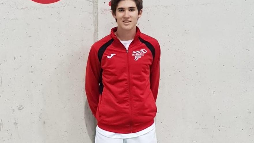 Iago Martínez, medalla de oro en el Master sub-15 de Gijón