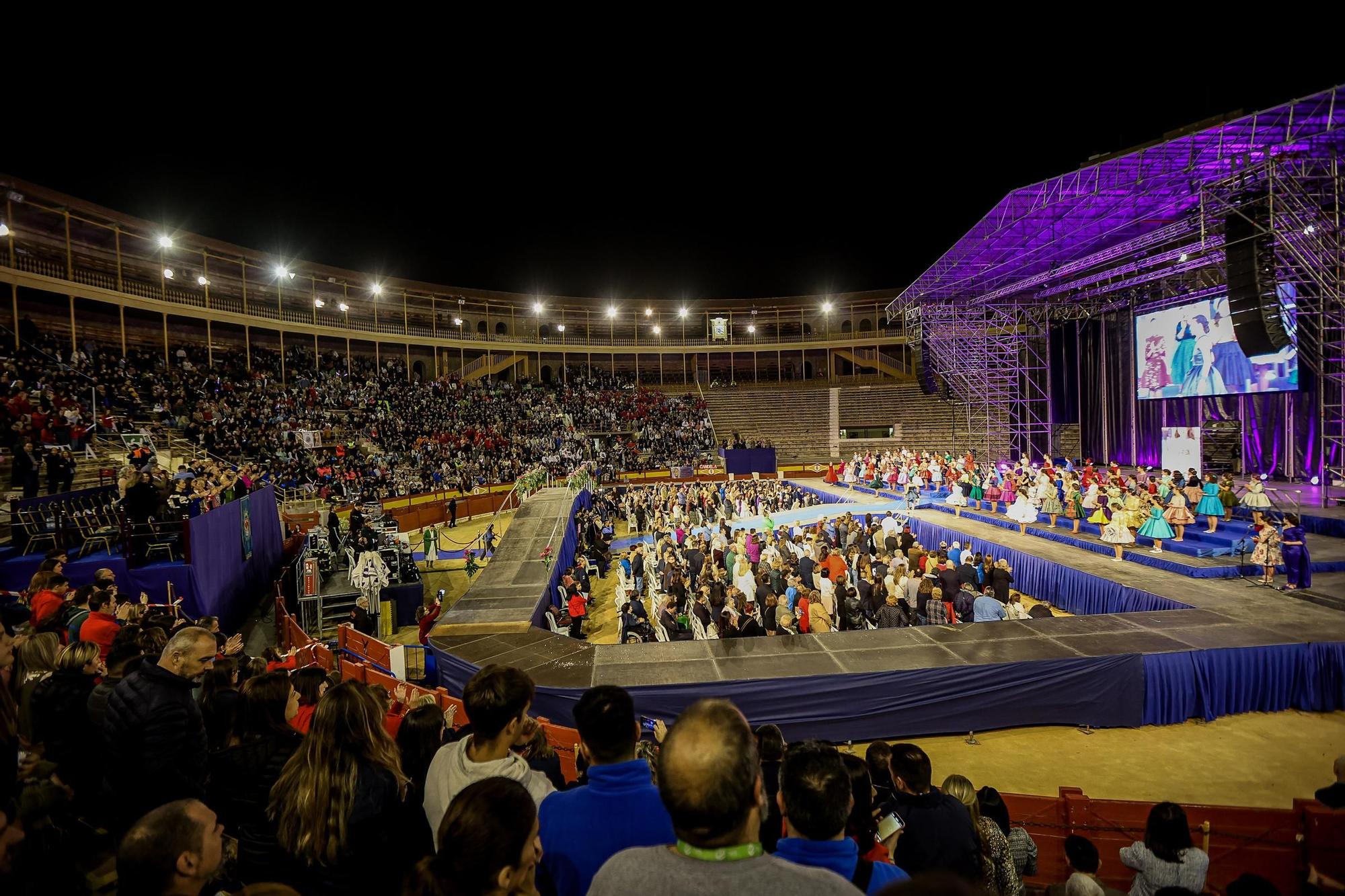 Gala de las Candidatas Infantiles en la Plaza de Toros