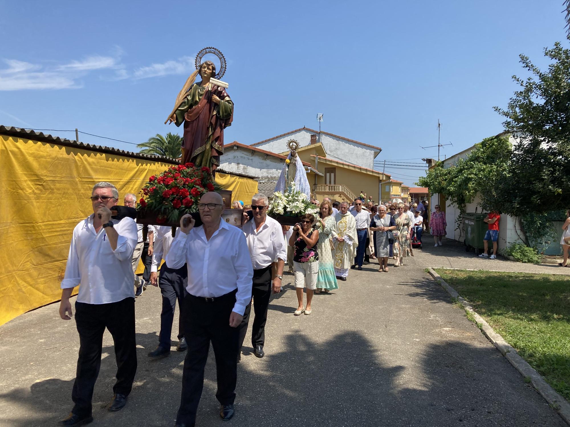 El Carbayu celebra su misa y su tradicional procesión que concluye con sorpresa: se presenta el nuevo himno en honor de Nuestra Señora del Buen Suceso