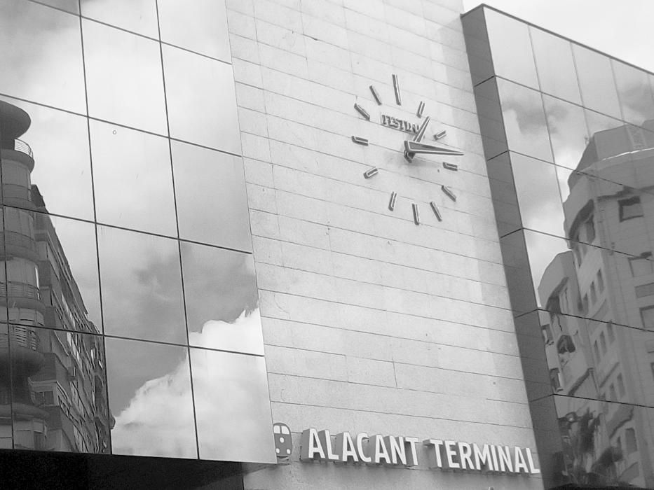 PREMIO Alacant terminal B/N