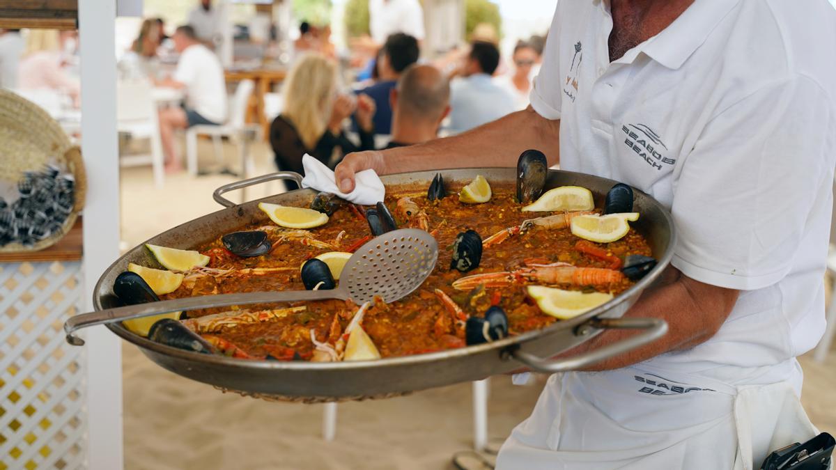 Paellas de estilo tradicional perfectas para acompañar en un día de playa.