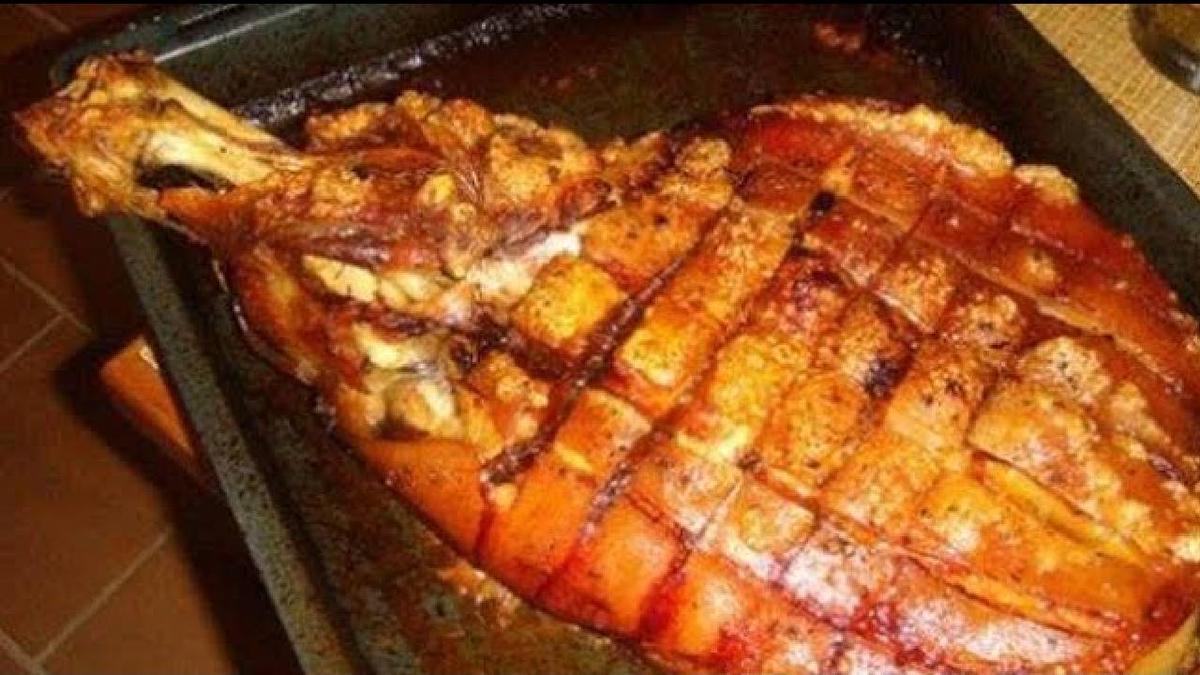 Pata asada estilo canario