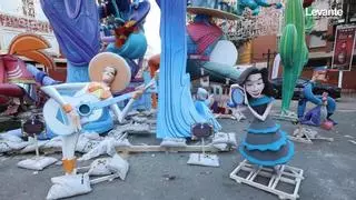 VÍDEO | Se consuma la tragedia en Cuba-Literato Azorín: la falla de Especial se queda a medio plantar