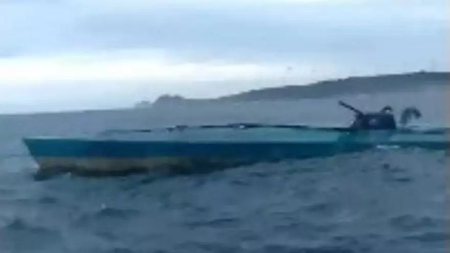 Localizan un narcosubmarino en la ría de Camariñas y Muxía