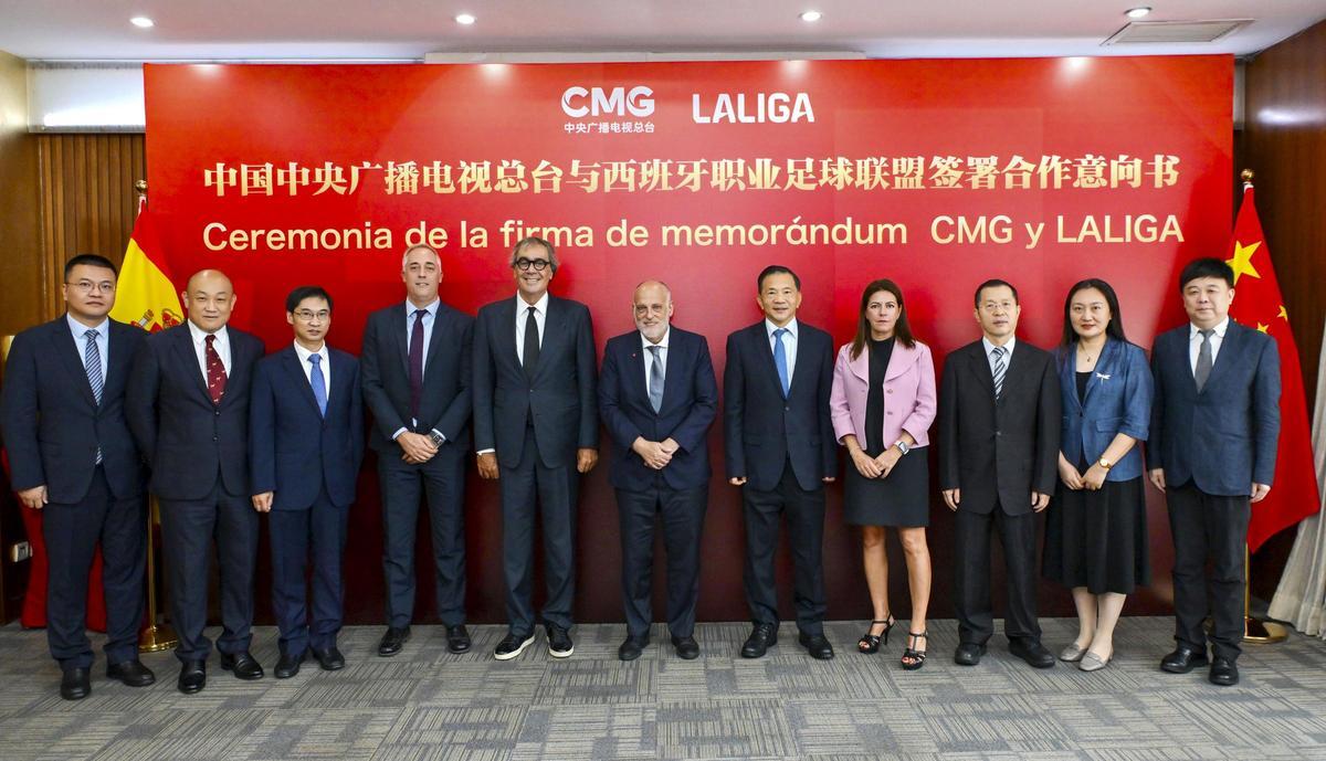 Ceremonia de la firma de memorándum CMG y LALIGA