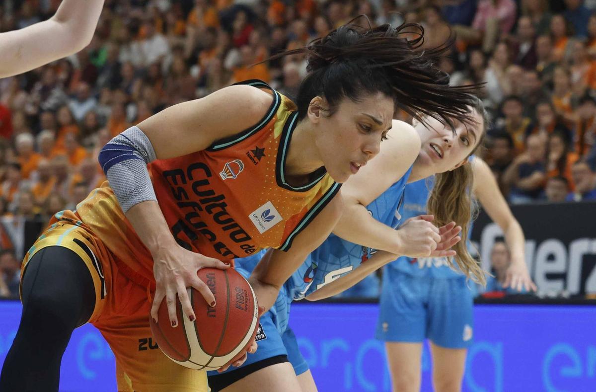 Valencia Basket - Perfumerías Avenida