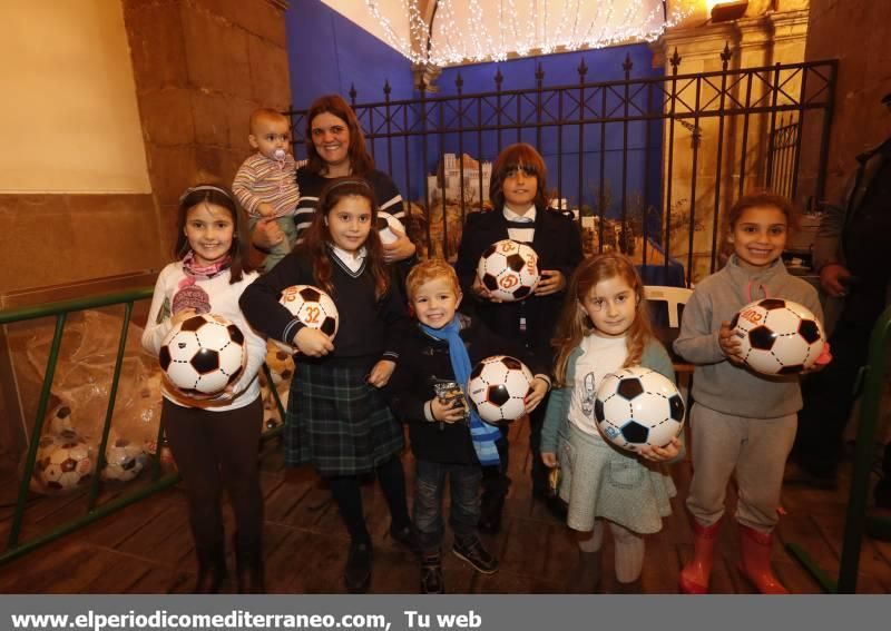 El Cartero Real recogió las ilusiones de los niños de Castellón