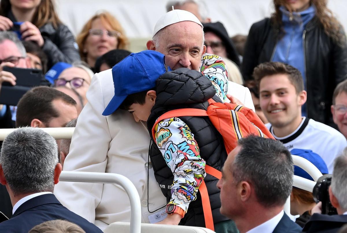 El papa Francisco, hospitalizado por una infección respiratoria. El Pontífice necesitará algunos días para recuperarse.