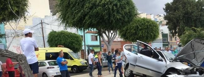 Fallece en el Paseo de San José un conductor que sufrió un infarto