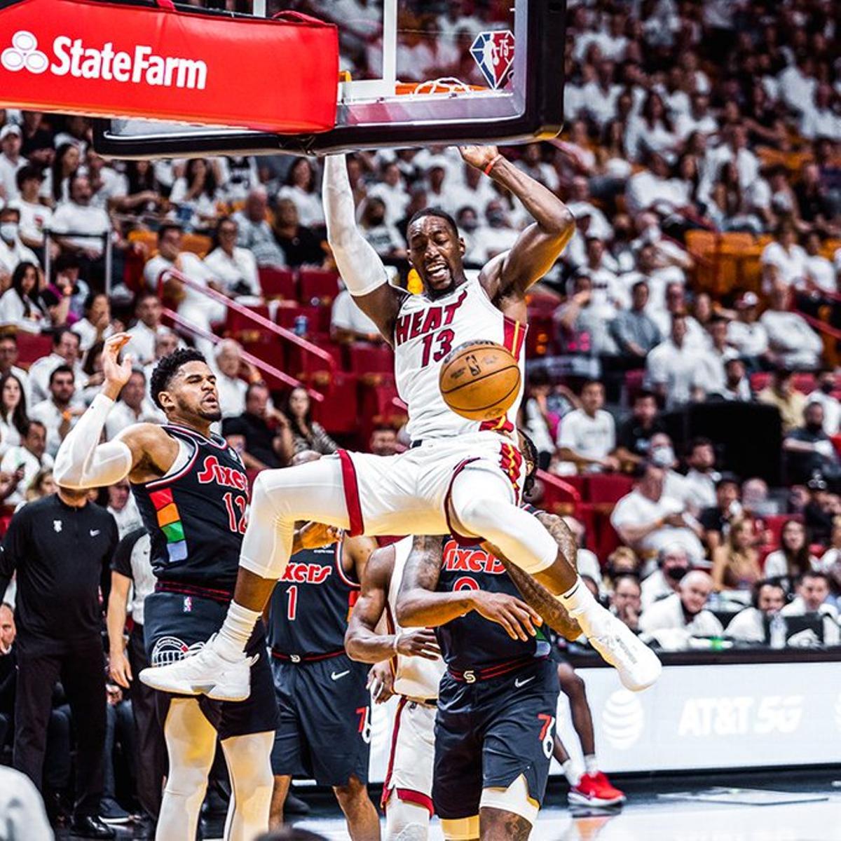 Una de las imágenes del encuentro entre los Heat y los 76ers