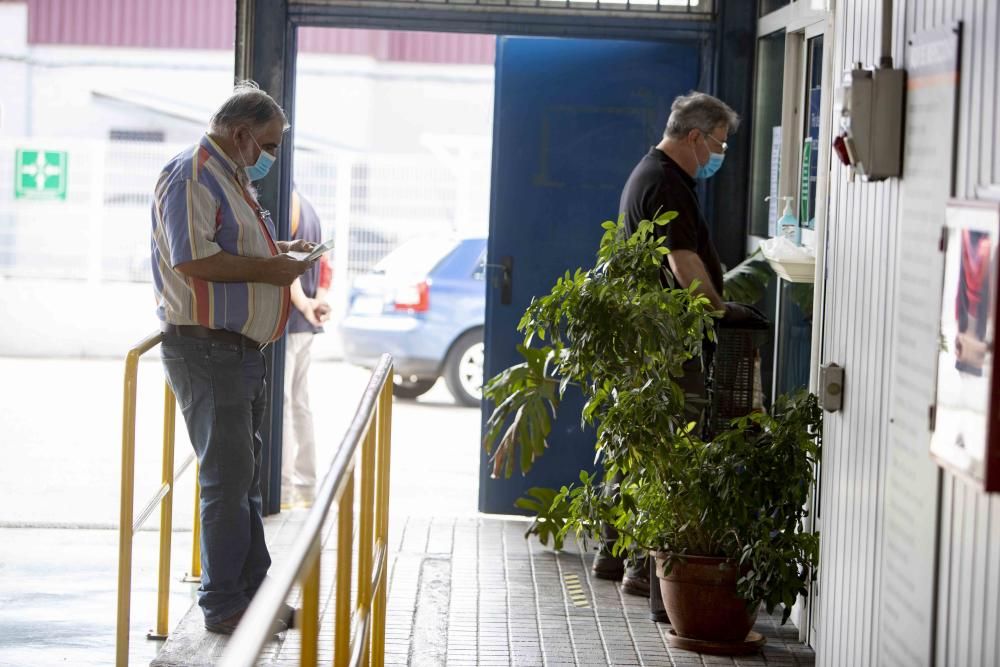 Inspección técnica de vehículos tras la apertura de este lunes en Xàtiva