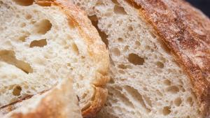 ¿La miga del pan engorda más que la corteza? Y otras sorprendentes verdades sobre nutrición